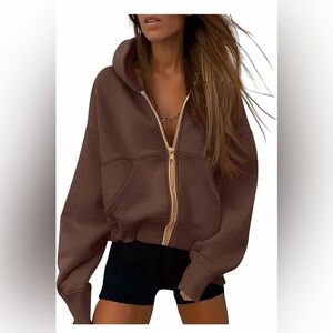 🆕Zip-Up Hoodie with Gold Zipper